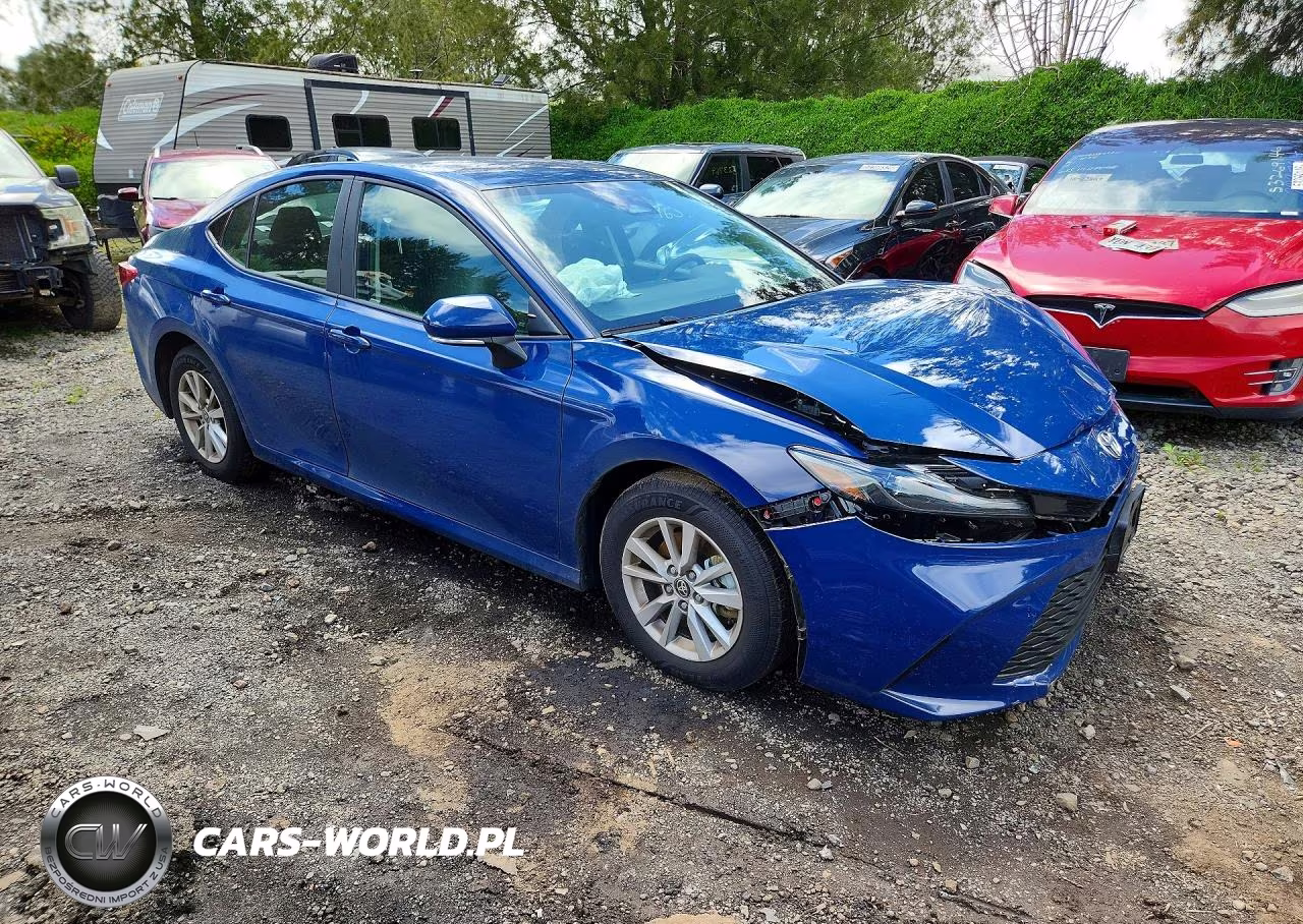 2025 Toyota Camry Le VIN:4T1DAACK2SU195043 - 4