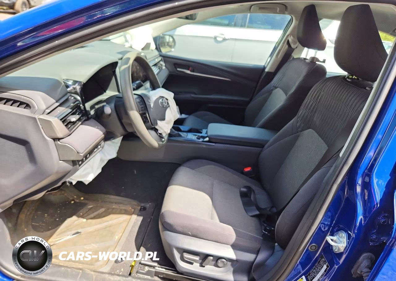 2025 Toyota Camry Le VIN:4T1DAACK2SU195043 - 7
