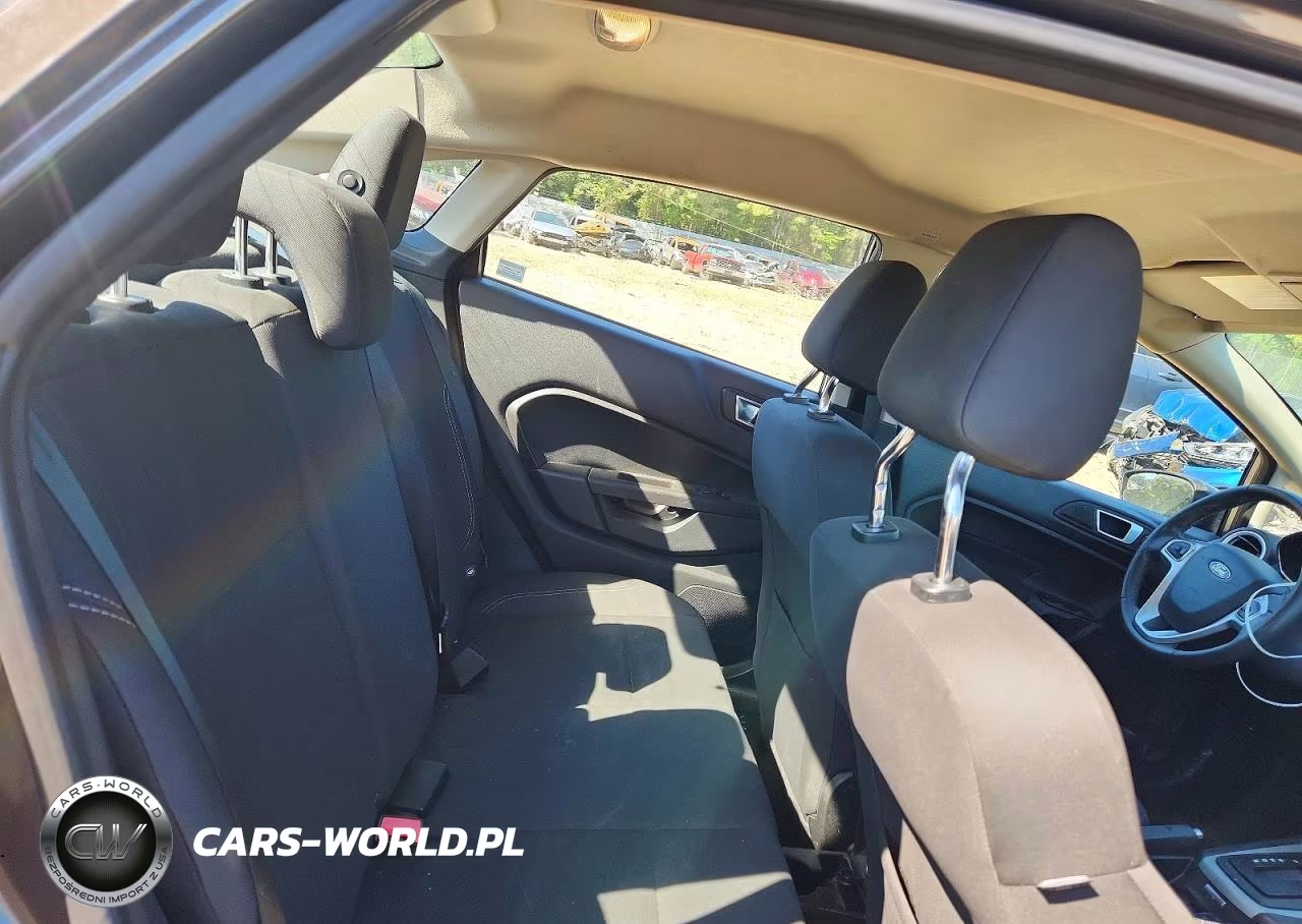2016 Ford Fiesta Se VIN:3FADP4BJ2GM153499 - 10