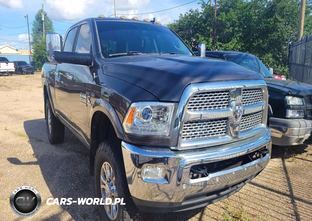 2017 Ram 2500 Laramie VIN:3C6UR5FL1HG670581 - 2