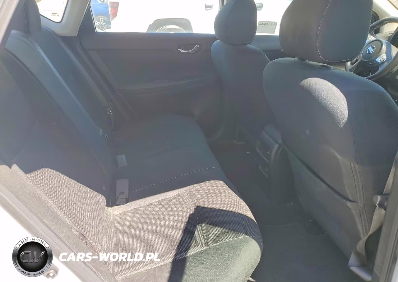 2019 Nissan Sentra S VIN:3N1AB7AP5KY246203 - 10