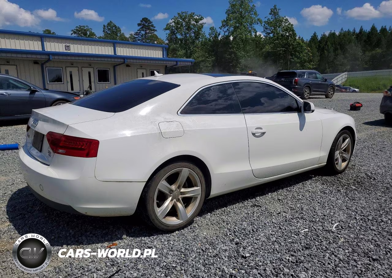 2013 Audi A5 Premium VIN:WAUCFAFR7DA013705 - 3