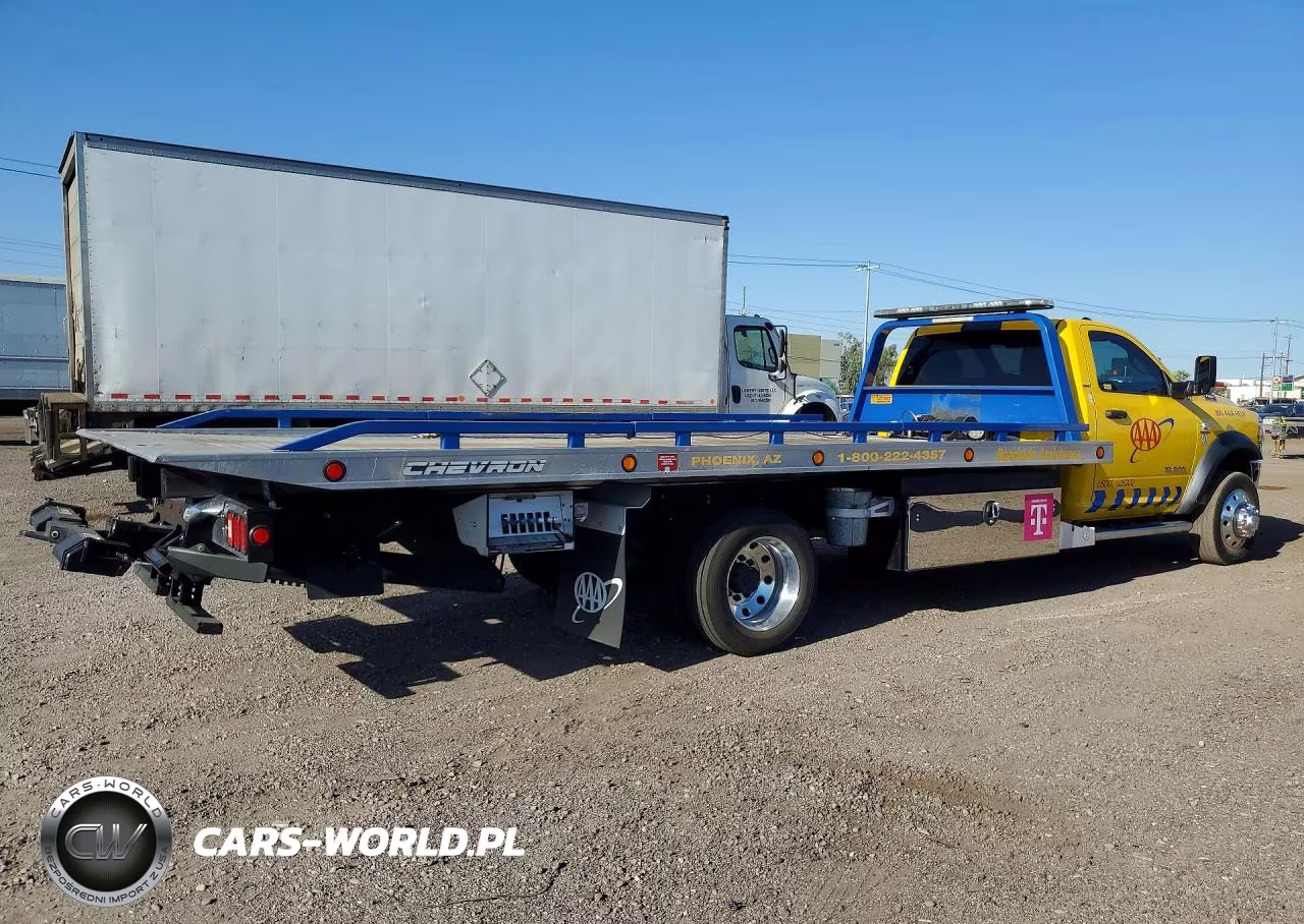 2019 Ram 5500 VIN:3C7WRMDL6KG645734 - 3