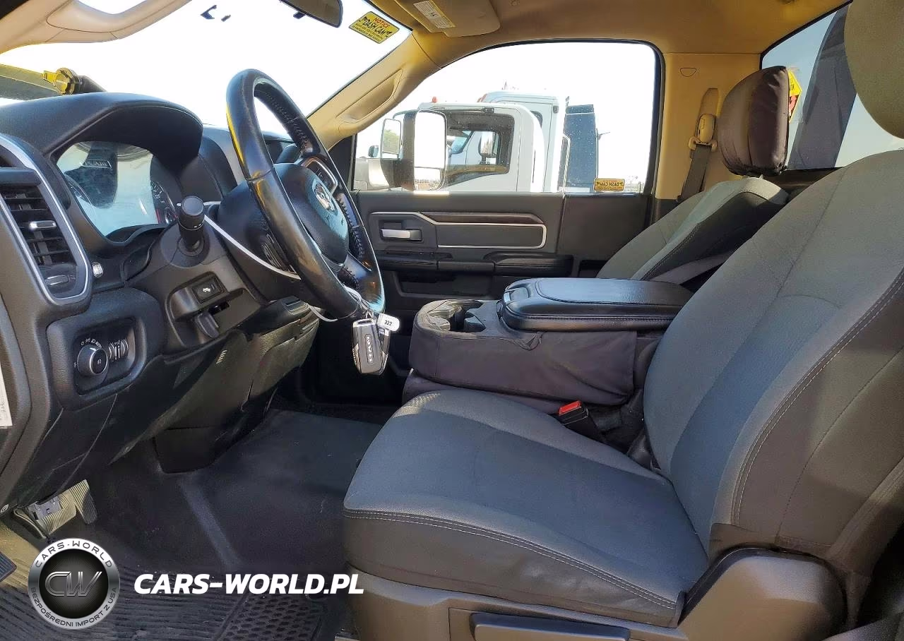 2019 Ram 5500 VIN:3C7WRMDL6KG645734 - 7