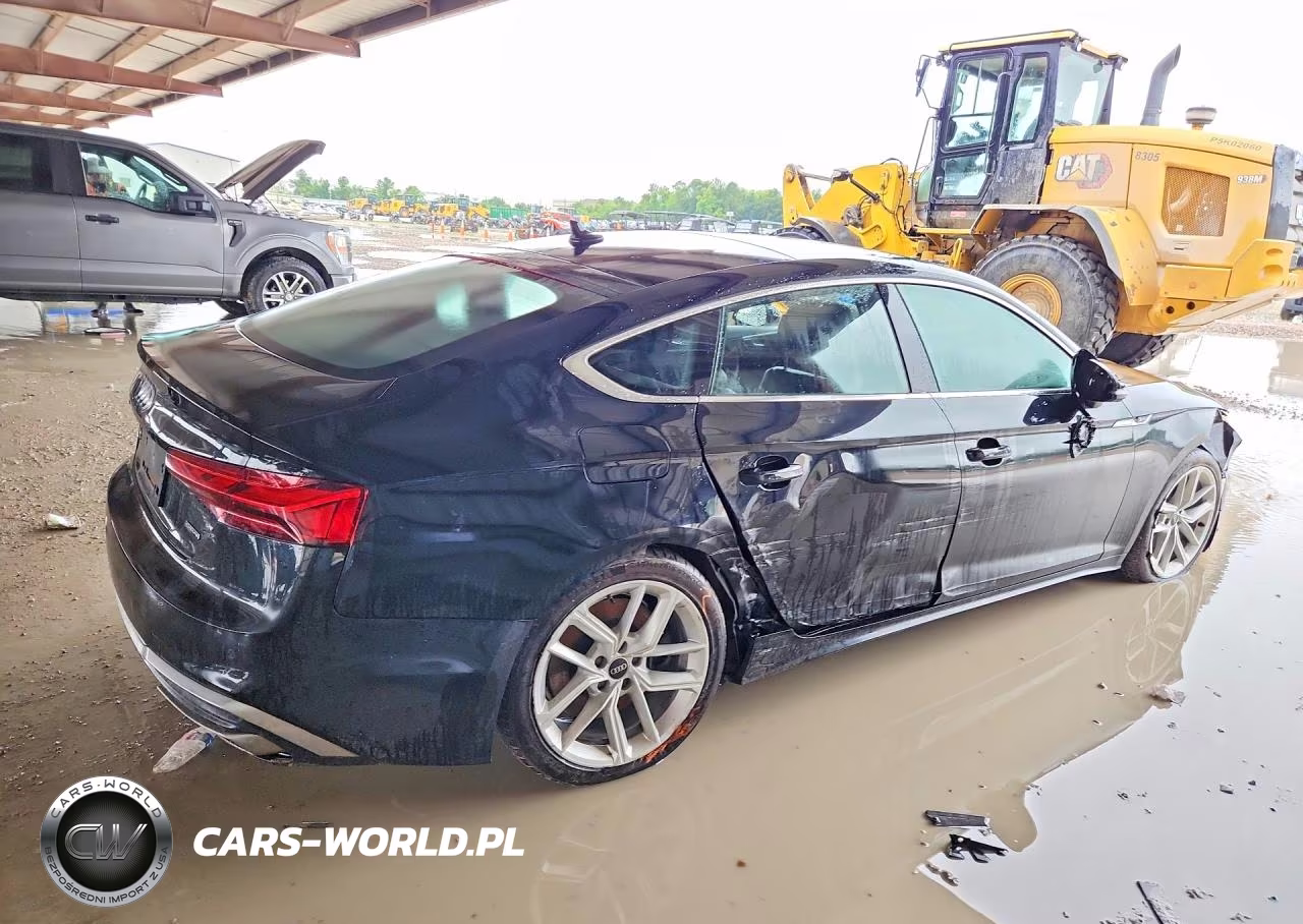 2024 Audi A5 Premium Plus 45 VIN:WAUFACF58RA025163 - 3