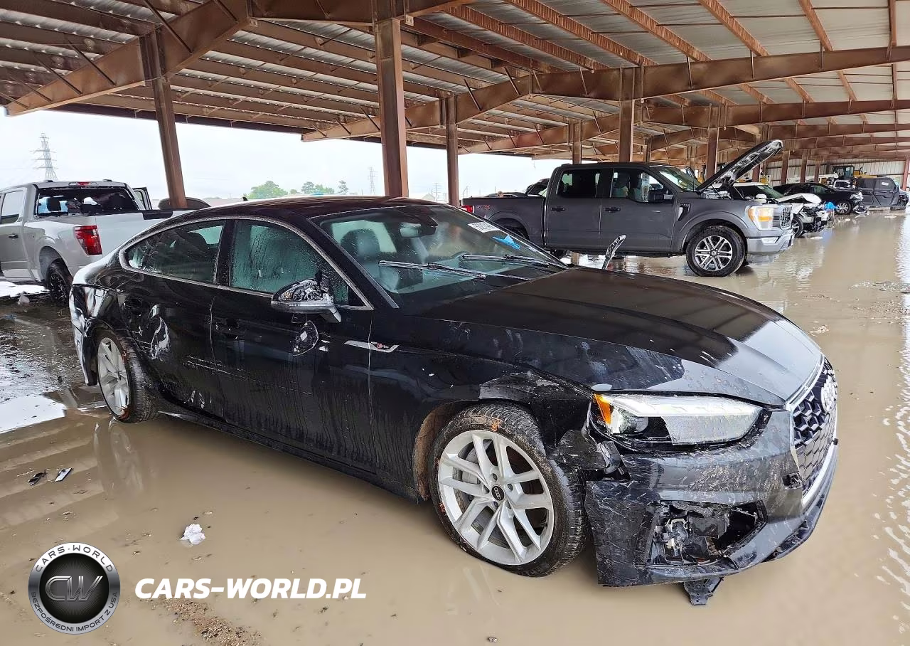2024 Audi A5 Premium Plus 45 VIN:WAUFACF58RA025163 - 4
