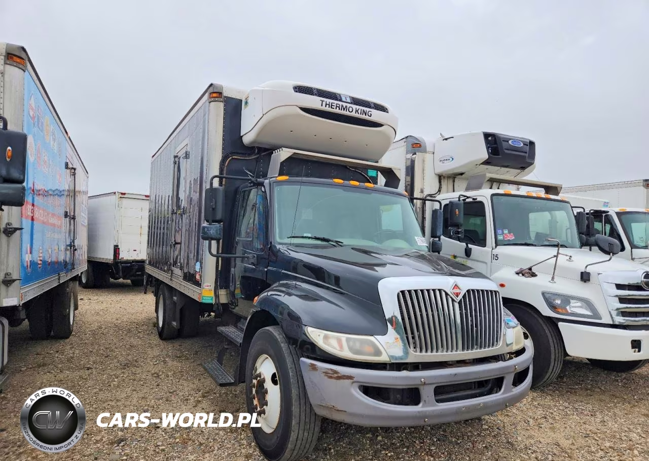 2016 International 4300 Refrigerated Box Truck