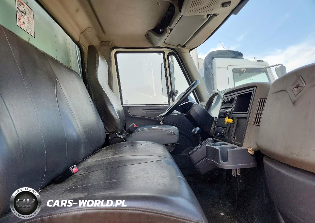 2016 International 4300 Refrigerated Box Truck VIN:1HTMMMML9GH372260 - 5