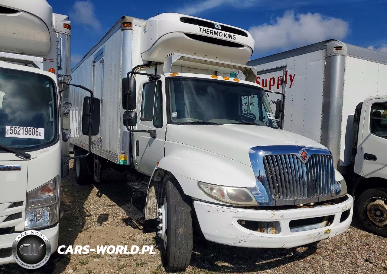 2016 International 4300 Refrigerated Box Truck