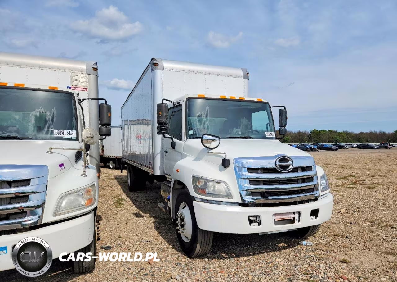2015 Hino 338 Box Truck VIN:5PVNV8JV4F4S54960 - 1