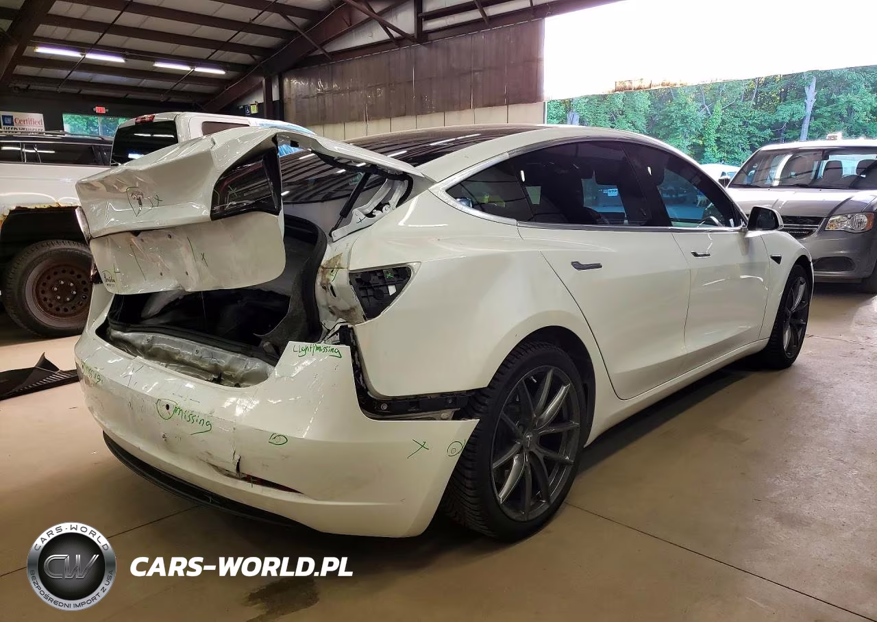 2018 Tesla Model 3 VIN:5YJ3E1EA0JF051247 - 3