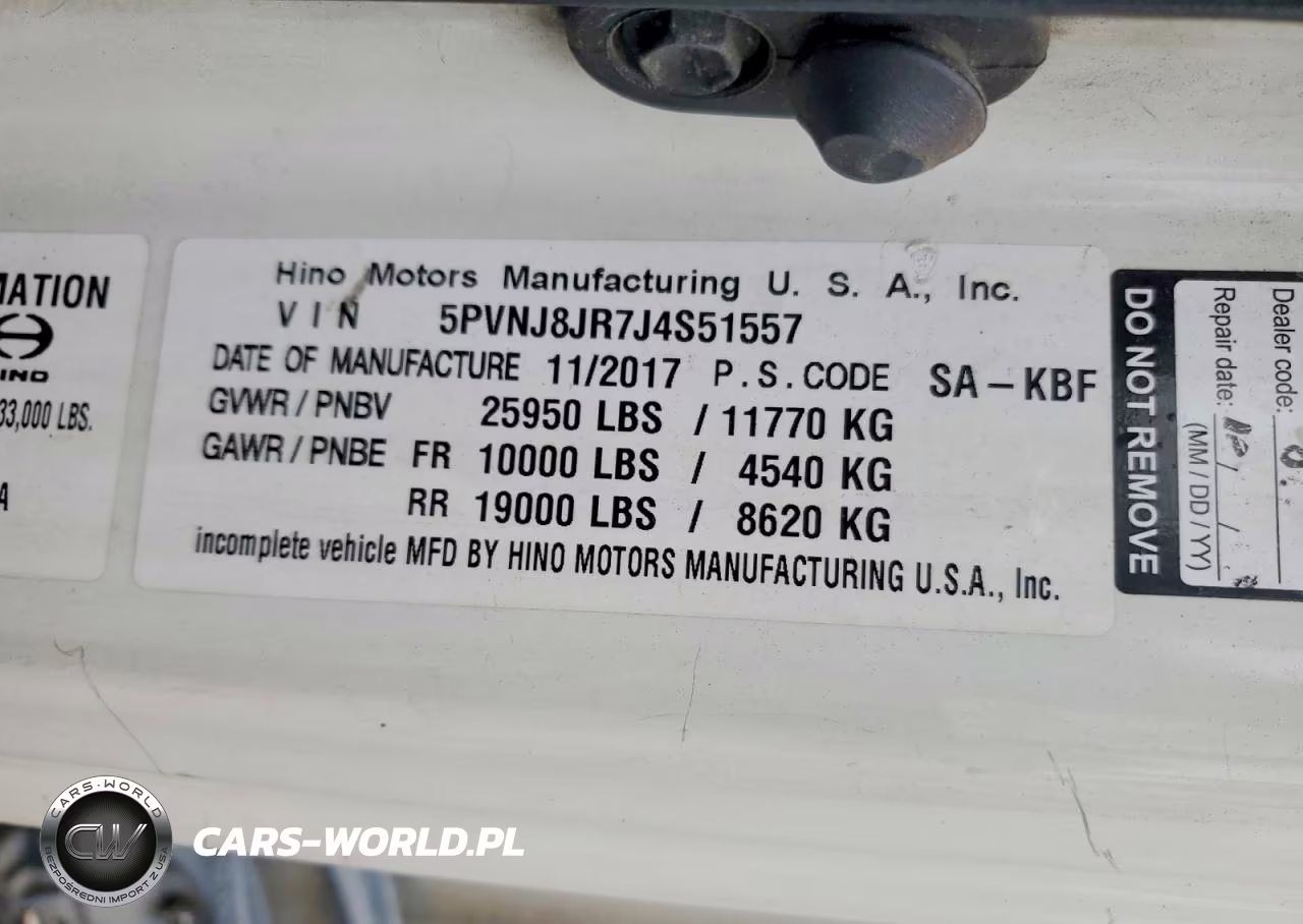 2018 Hino 268A Refrigerated Box Truck VIN:5PVNJ8JR7J4S51557 - 10