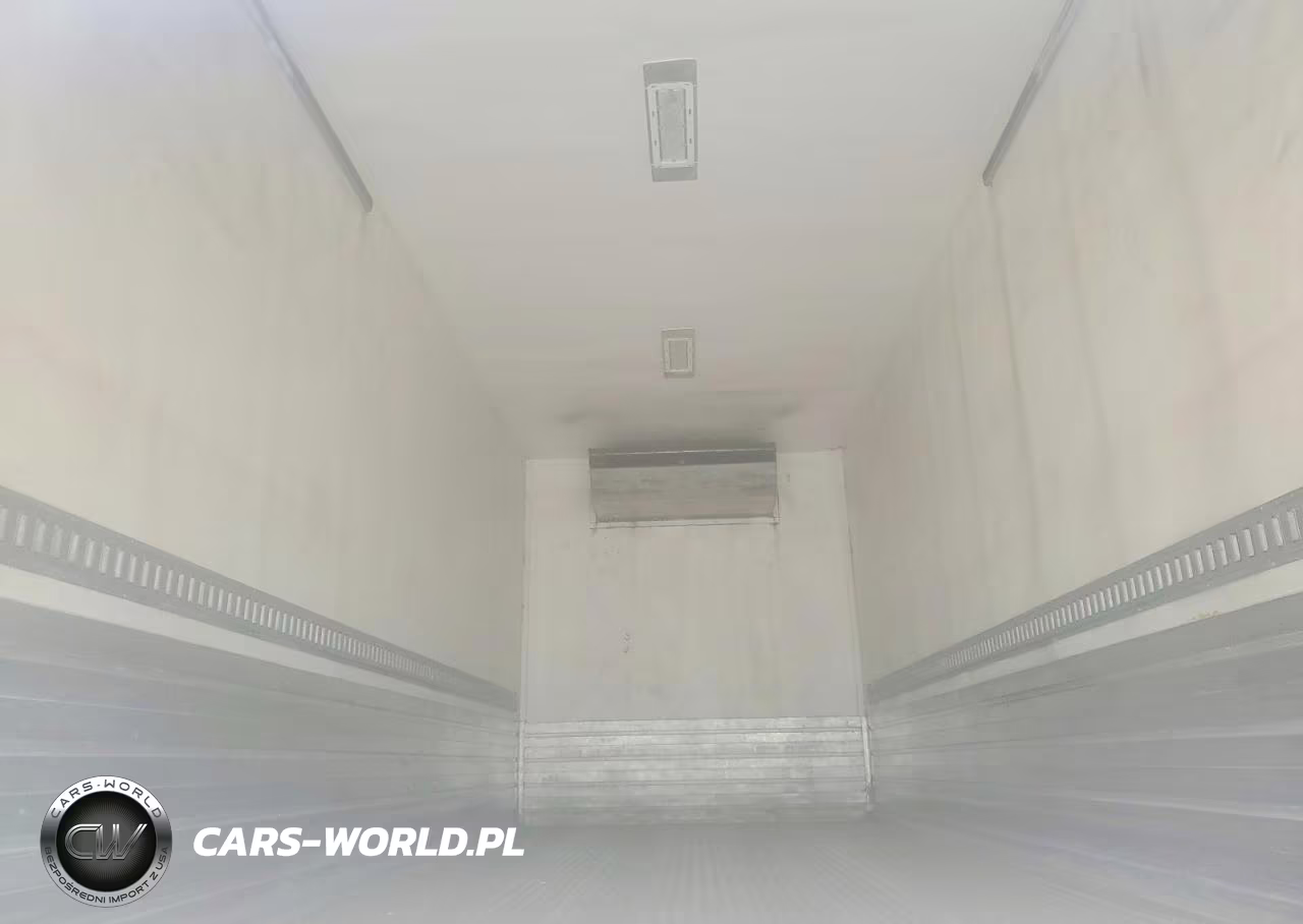 2018 Hino 268A Refrigerated Box Truck VIN:5PVNJ8JR7J4S51557 - 6