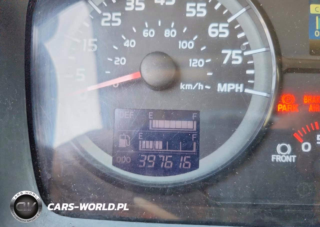 2018 Hino 268A Refrigerated Box Truck VIN:5PVNJ8JR3J4S51555 - 9