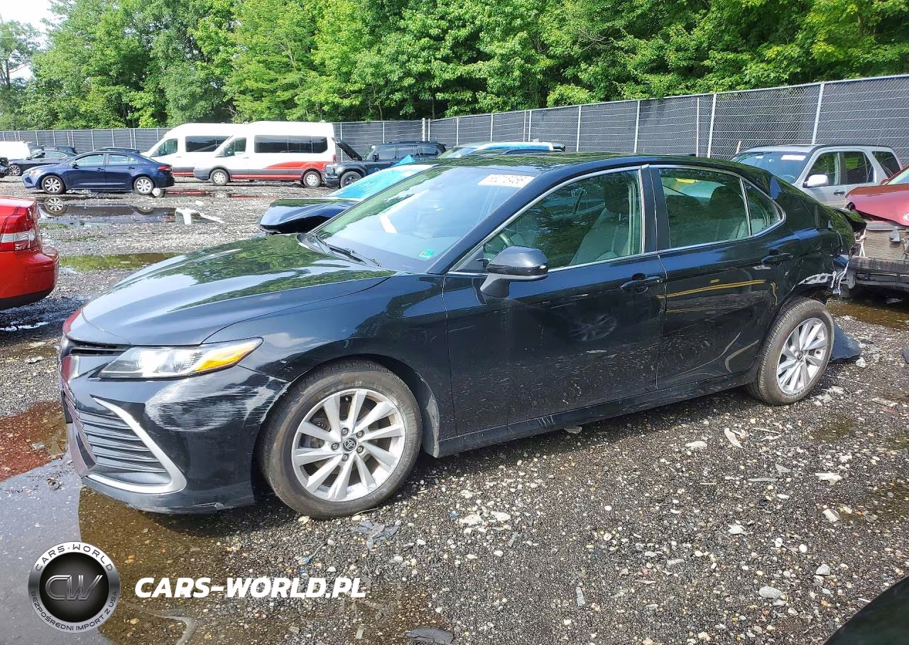 2021 Toyota Camry Le