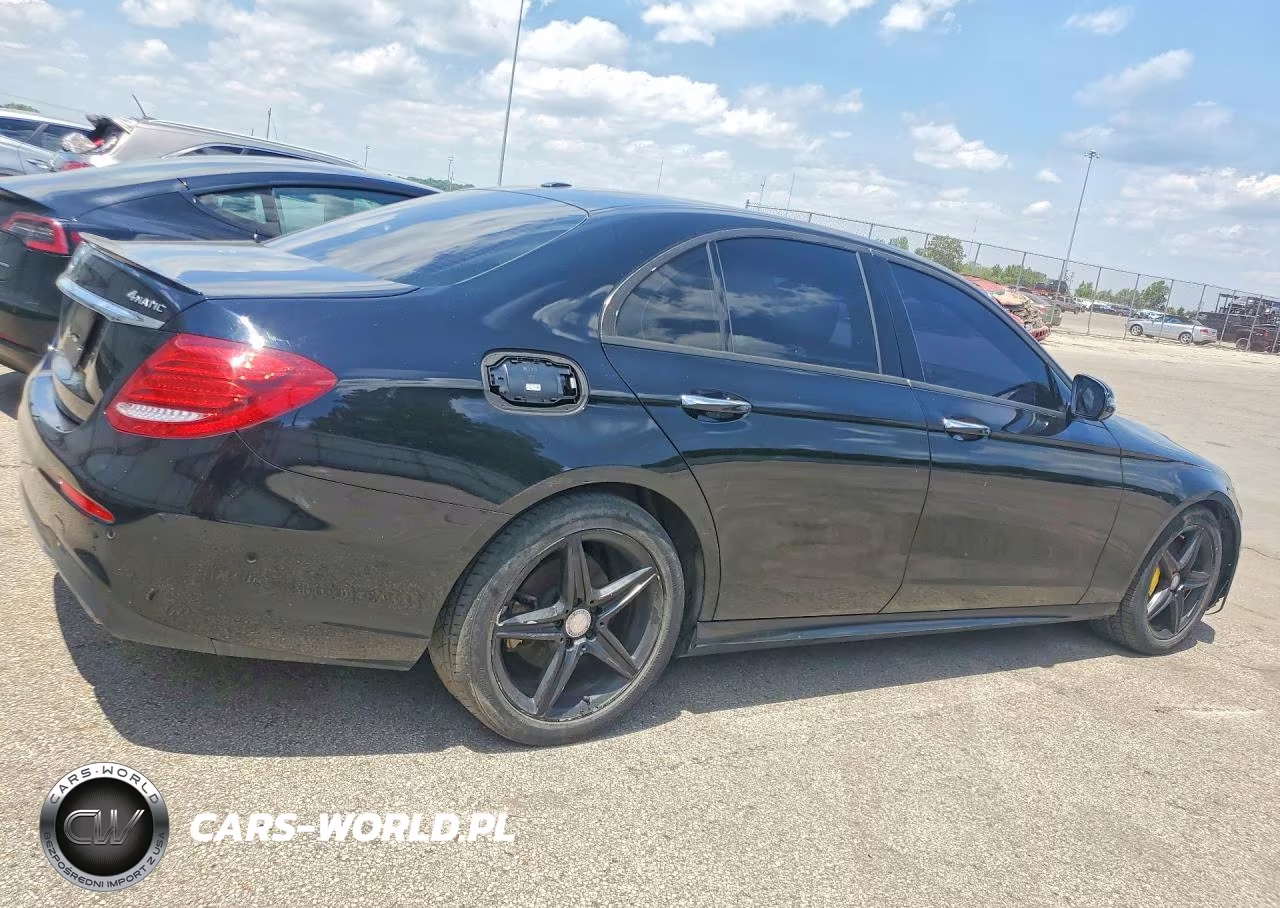 2017 Mercedes-Benz E 300 4Matic VIN:WDDZF4KB4HA153889 - 3