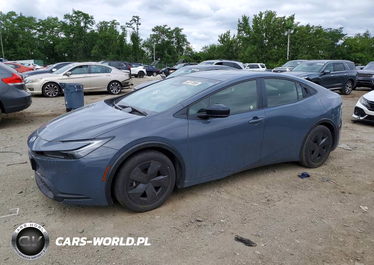 2025 Toyota Prius Le – zdjęcie 1 z 12
