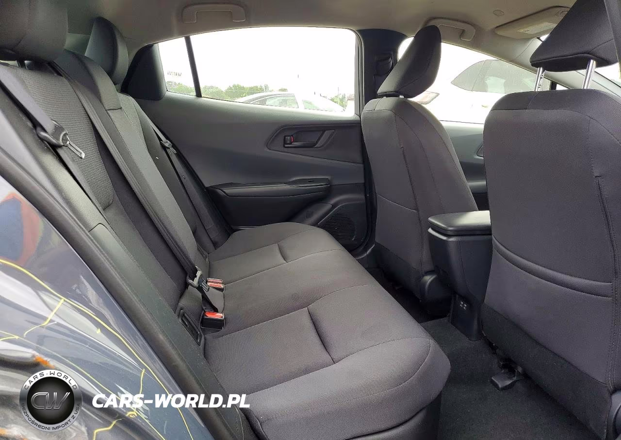 2025 Toyota Prius Le VIN:JTDACAAU4S3050369 - 10
