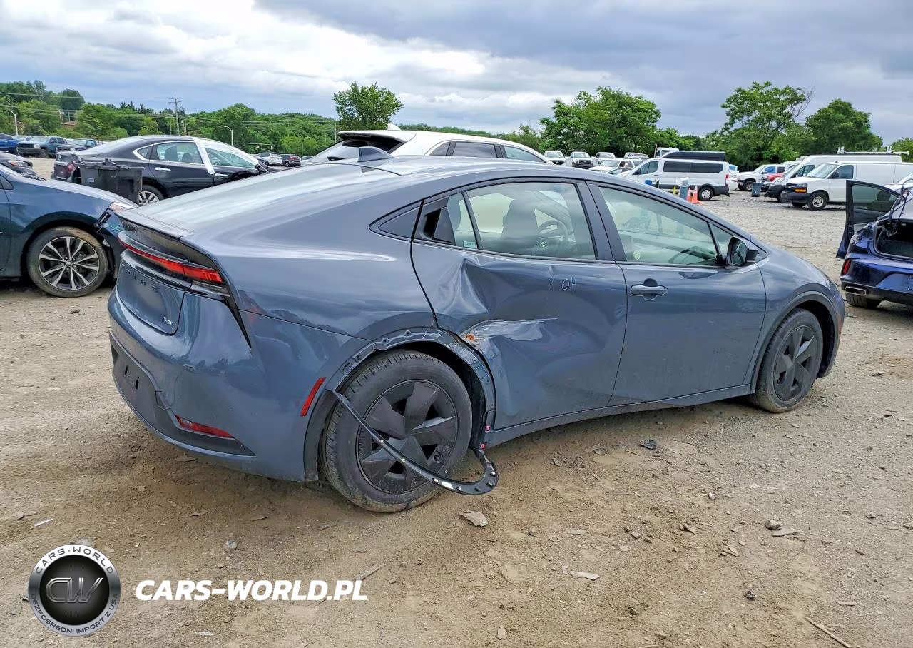 2025 Toyota Prius Le VIN:JTDACAAU4S3050369 - 3