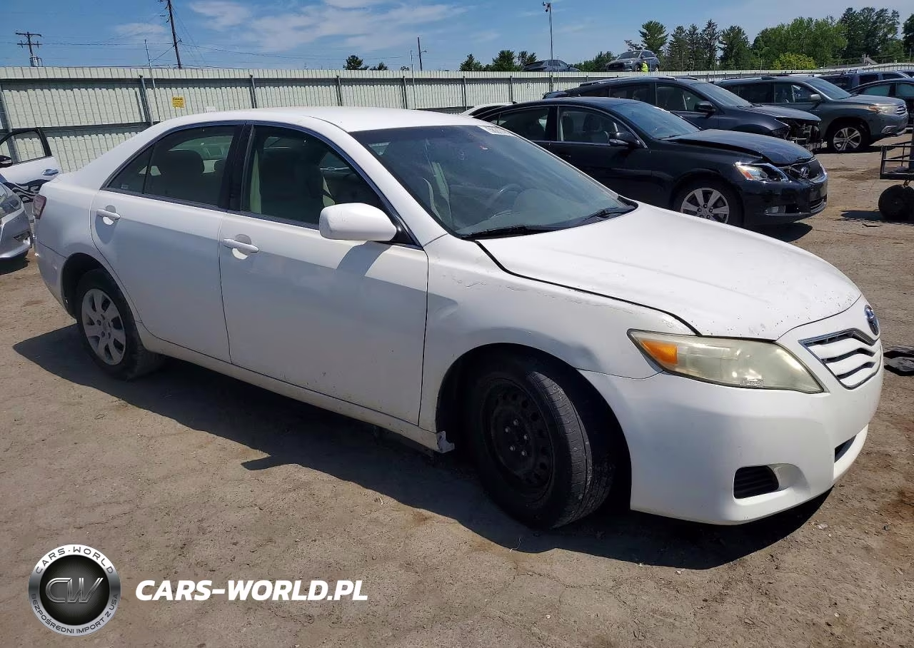 2010 Toyota Camry Le VIN:4T1BF3EK7AU506952 - 4