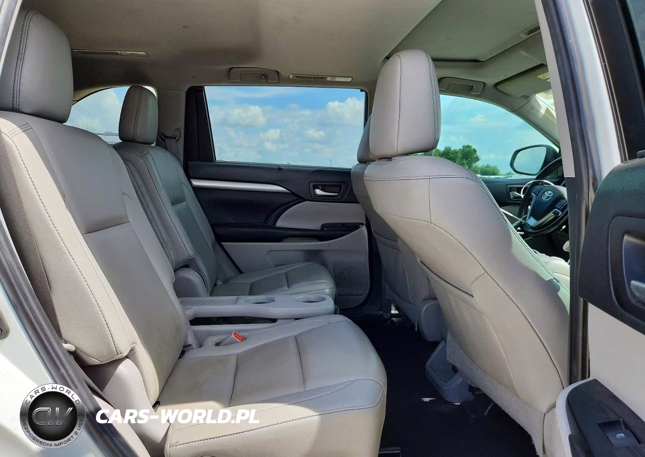 2019 Toyota Highlander Xle VIN:5TDKZRFH5KS555851 - 11