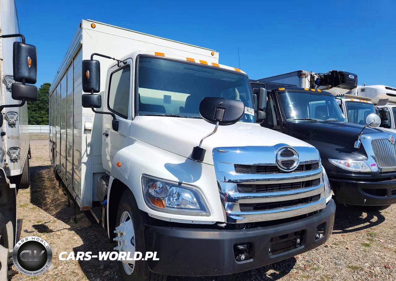 2014 Hino 338 Box Truck VIN:5PVNV8JV1E4S53814 - 4
