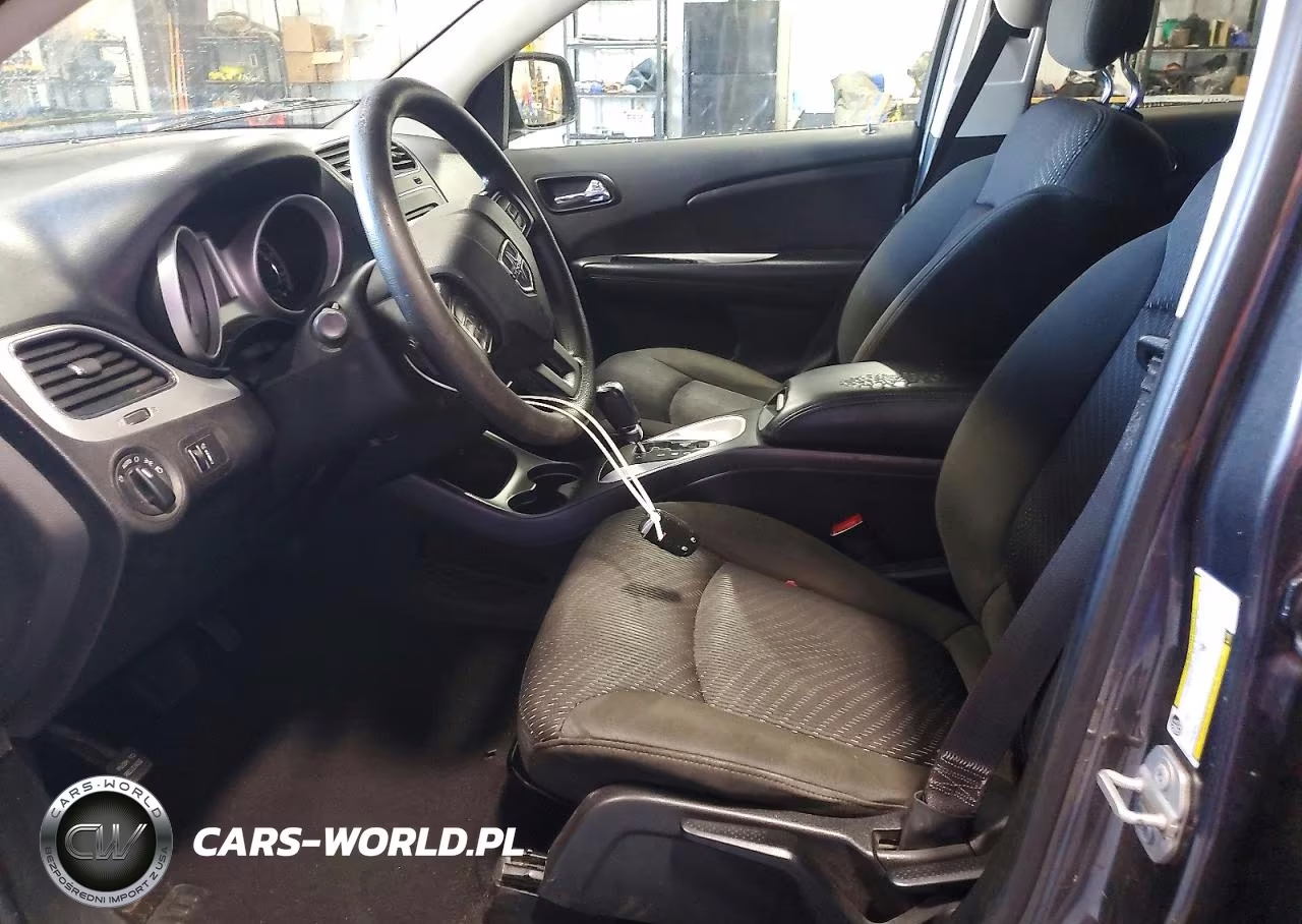 2019 Dodge Journey Se VIN:3C4PDCAB2KT865305 - 7
