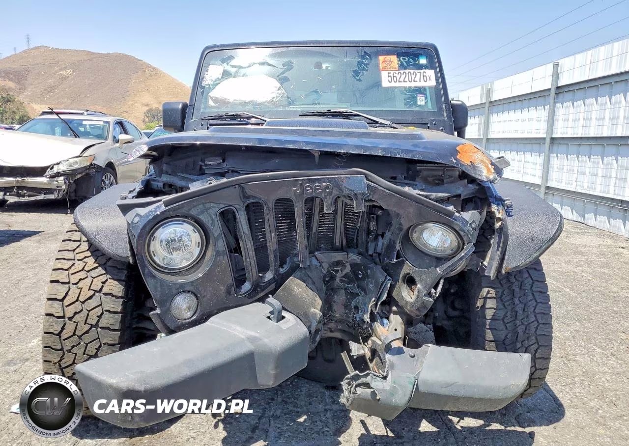 2017 Jeep Wrangler Unlimited Sahara VIN:1C4BJWEG0HL701744 - 5