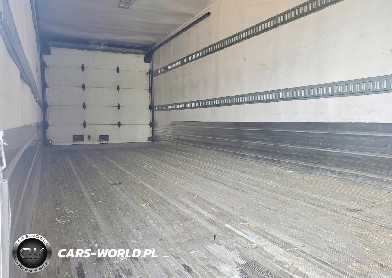 2019 Hino 268A Refrigerated Box Truck VIN:5PVNJ8JT3K4S58650 - 6