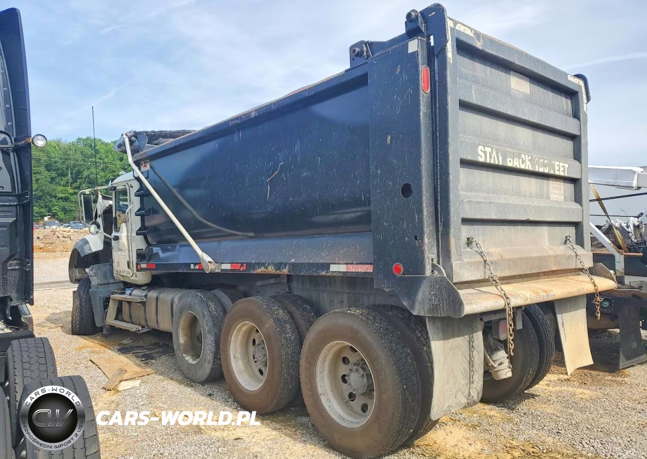 2021 Mack Granite Dump Truck VIN:1M2GR4GC5MM023764 - 3