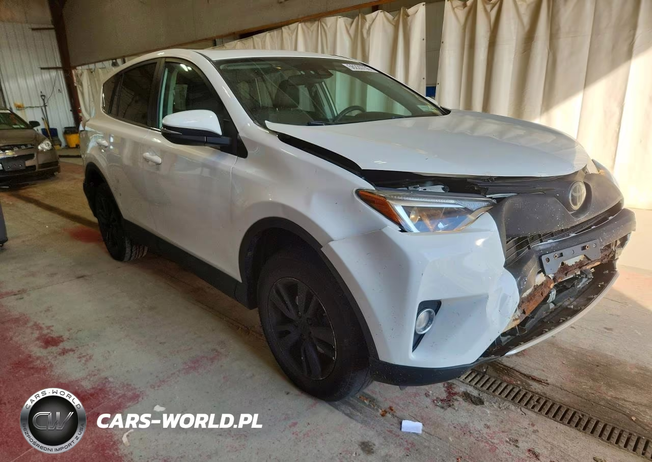 2018 Toyota Rav4 Xle VIN:2T3RFREV1JW815190 - 4