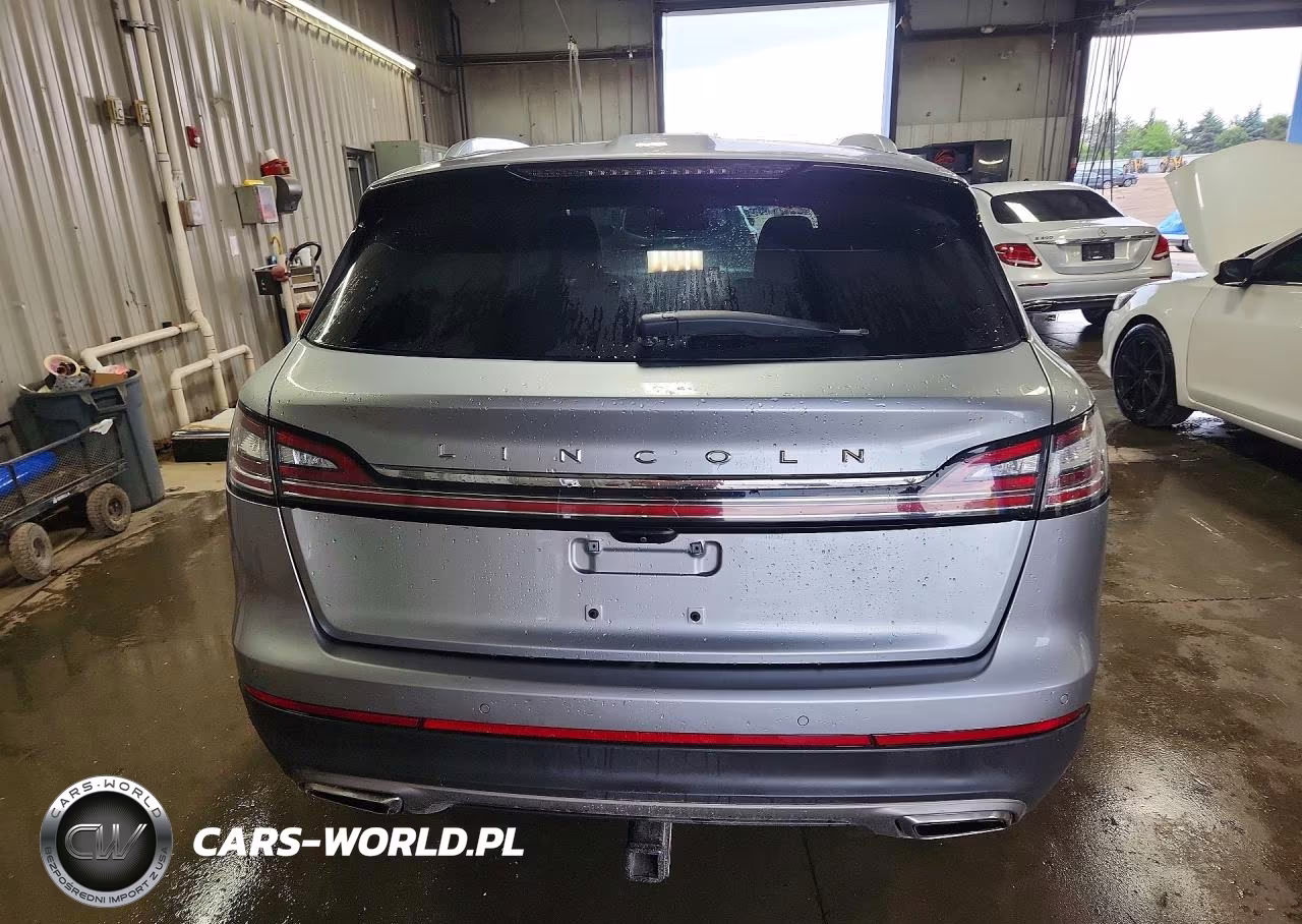 2022 Lincoln Nautilus VIN:2LMPJ8J95NBL27135 - 6
