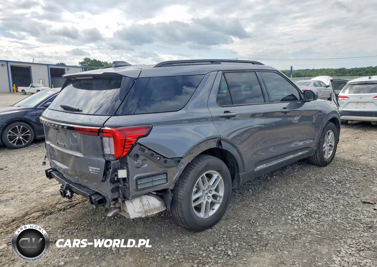 2025 Ford Explorer Active VIN:1FMUK7DH2SGB50928 - 3