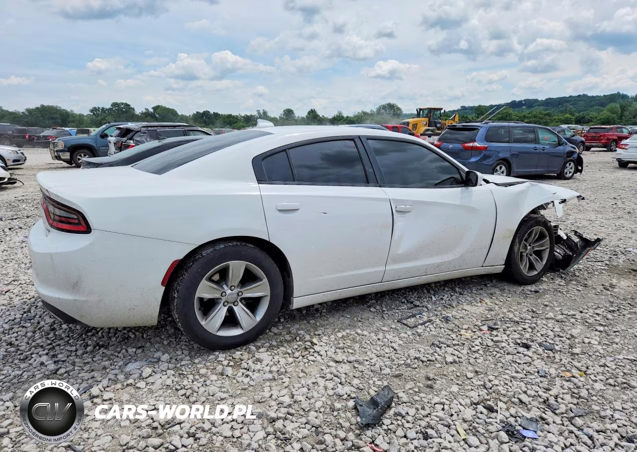 2016 Dodge Charger Sxt VIN:2C3CDXHG5GH129471 - 3
