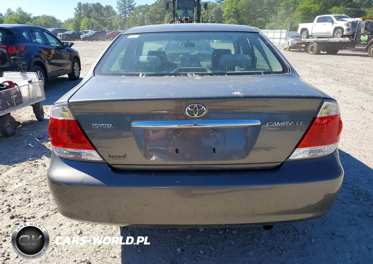 2005 Toyota Camry Le VIN:4T1BE32K25U556140 - 6