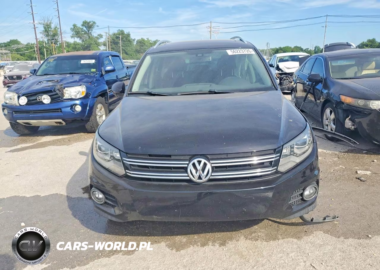 2017 Volkswagen Tiguan Sport VIN:WVGTV7AX8HK022018 - 5