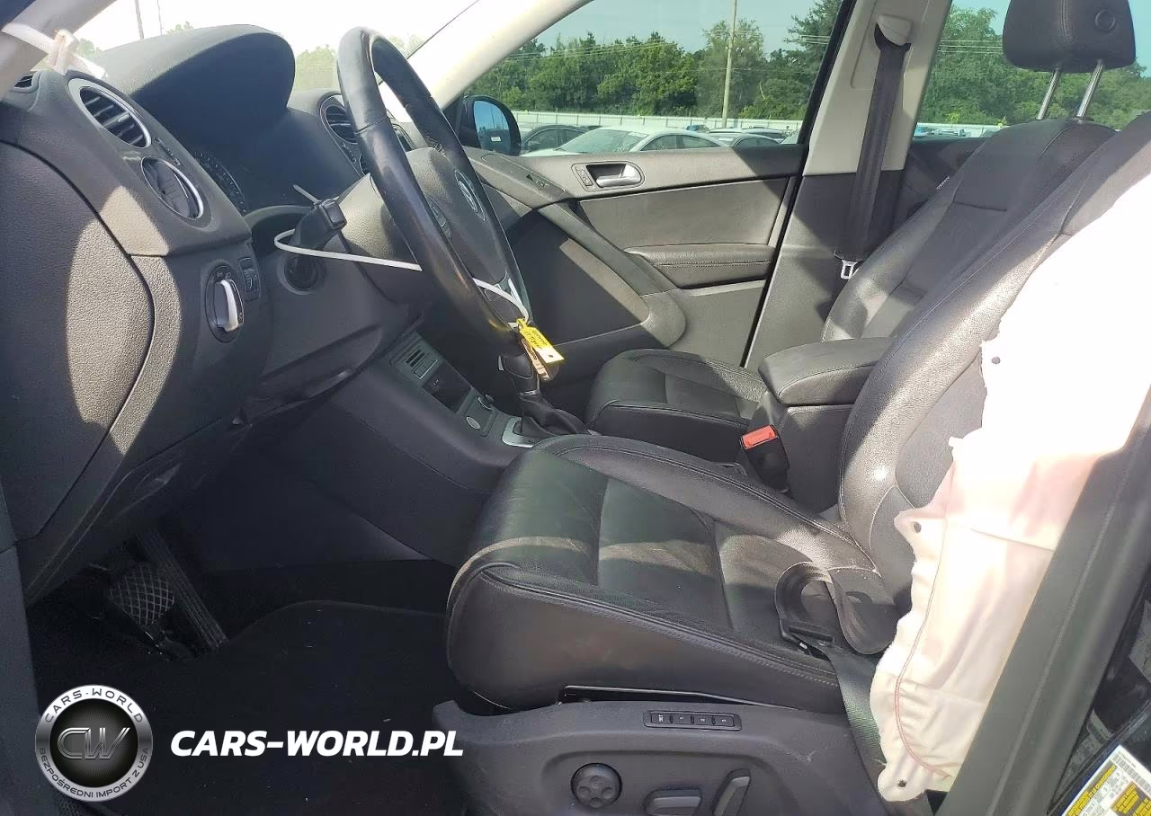 2017 Volkswagen Tiguan Sport VIN:WVGTV7AX8HK022018 - 7