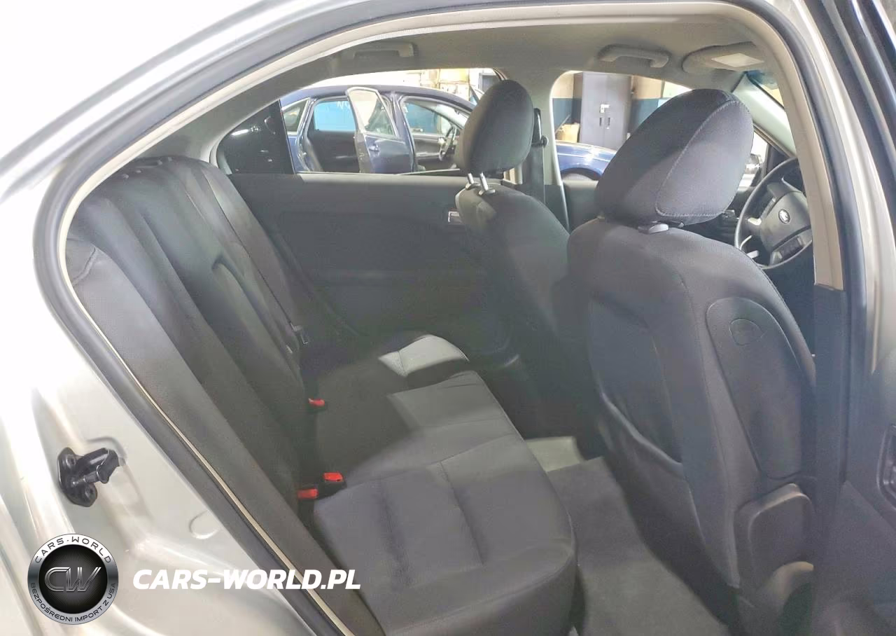 2010 Ford Fusion Se VIN:3FAHP0HA6AR139911 - 10