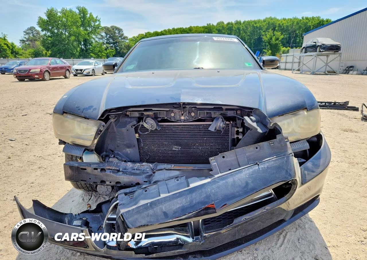 2013 Dodge Charger Sxt VIN:2C3CDXHG5DH597440 - 5