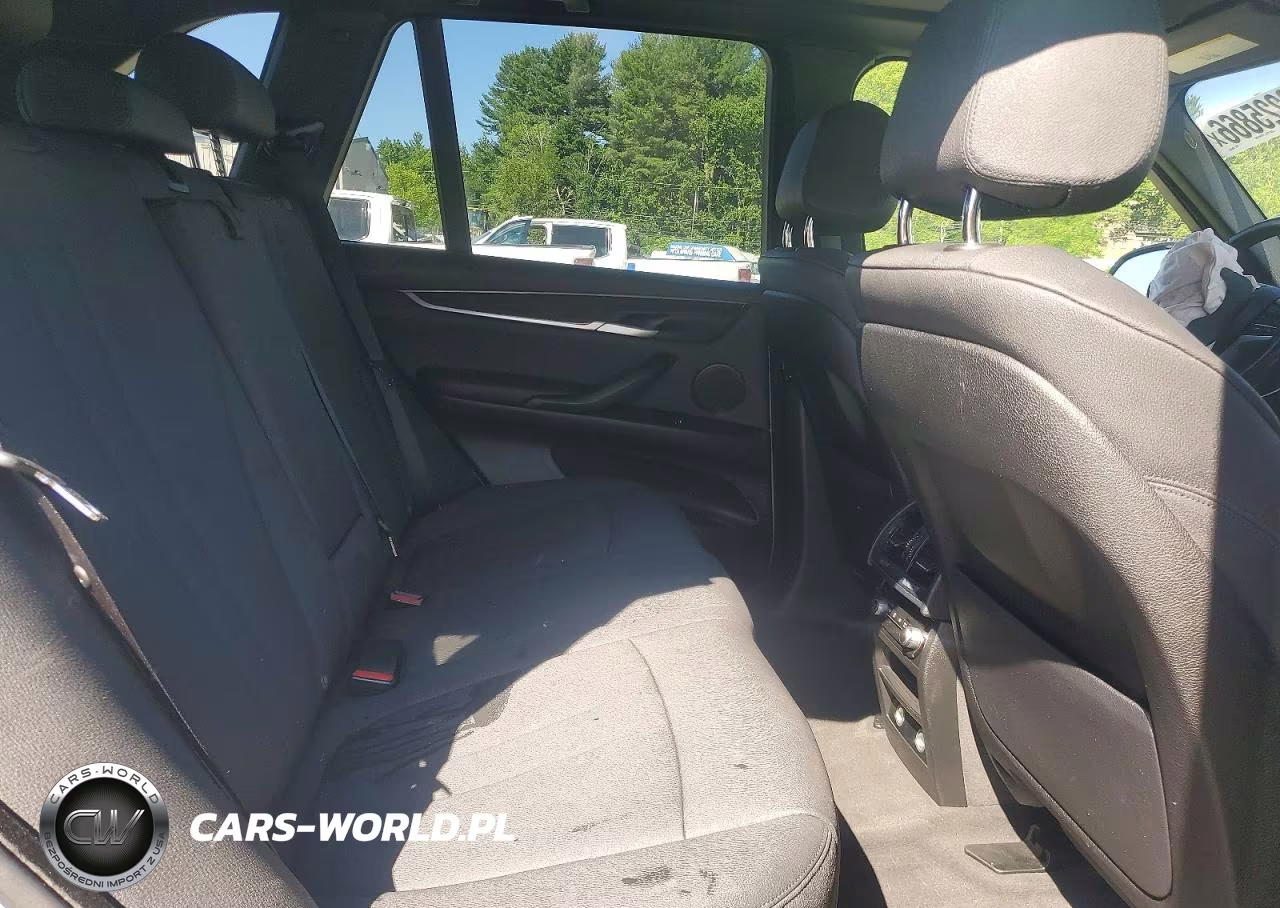 2018 BMW X5 xDrive35I VIN:5UXKR0C5XJ0X86895 - 11