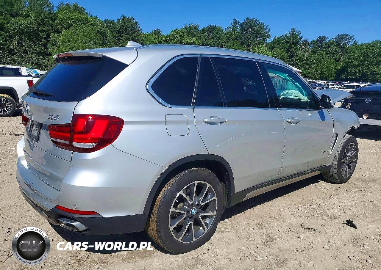 2018 BMW X5 xDrive35I VIN:5UXKR0C5XJ0X86895 - 3