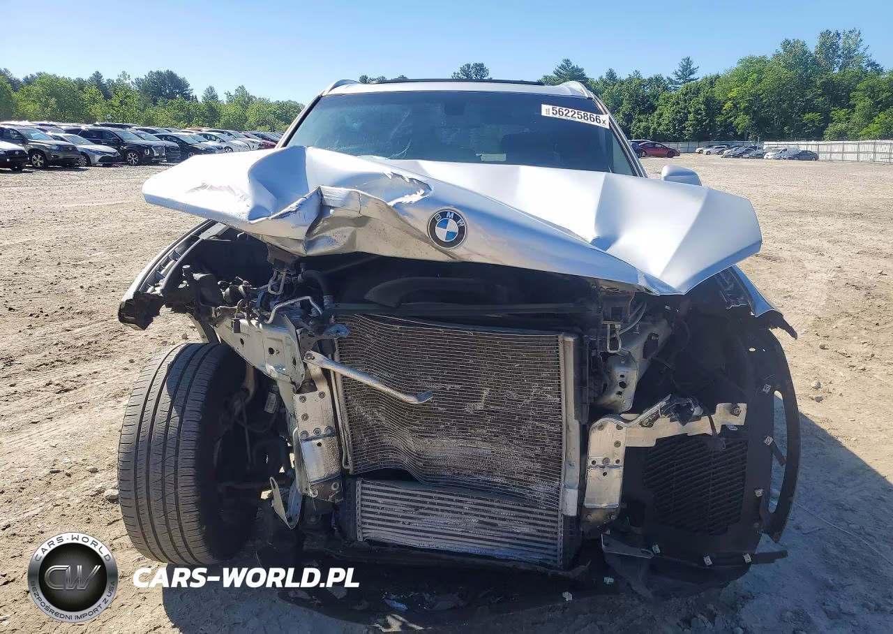2018 BMW X5 xDrive35I VIN:5UXKR0C5XJ0X86895 - 5