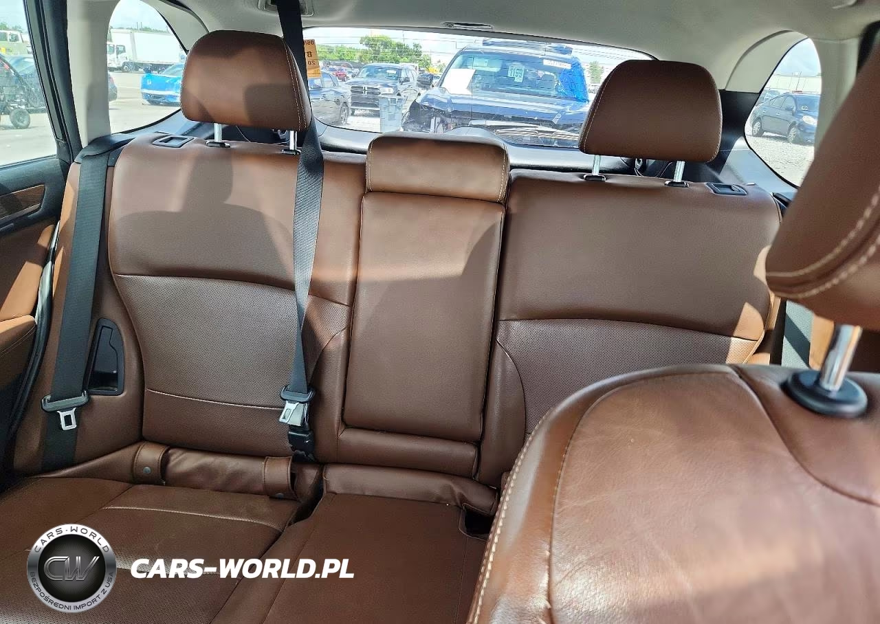 2017 Subaru Outback Touring VIN:4S4BSATC1H3369874 - 10