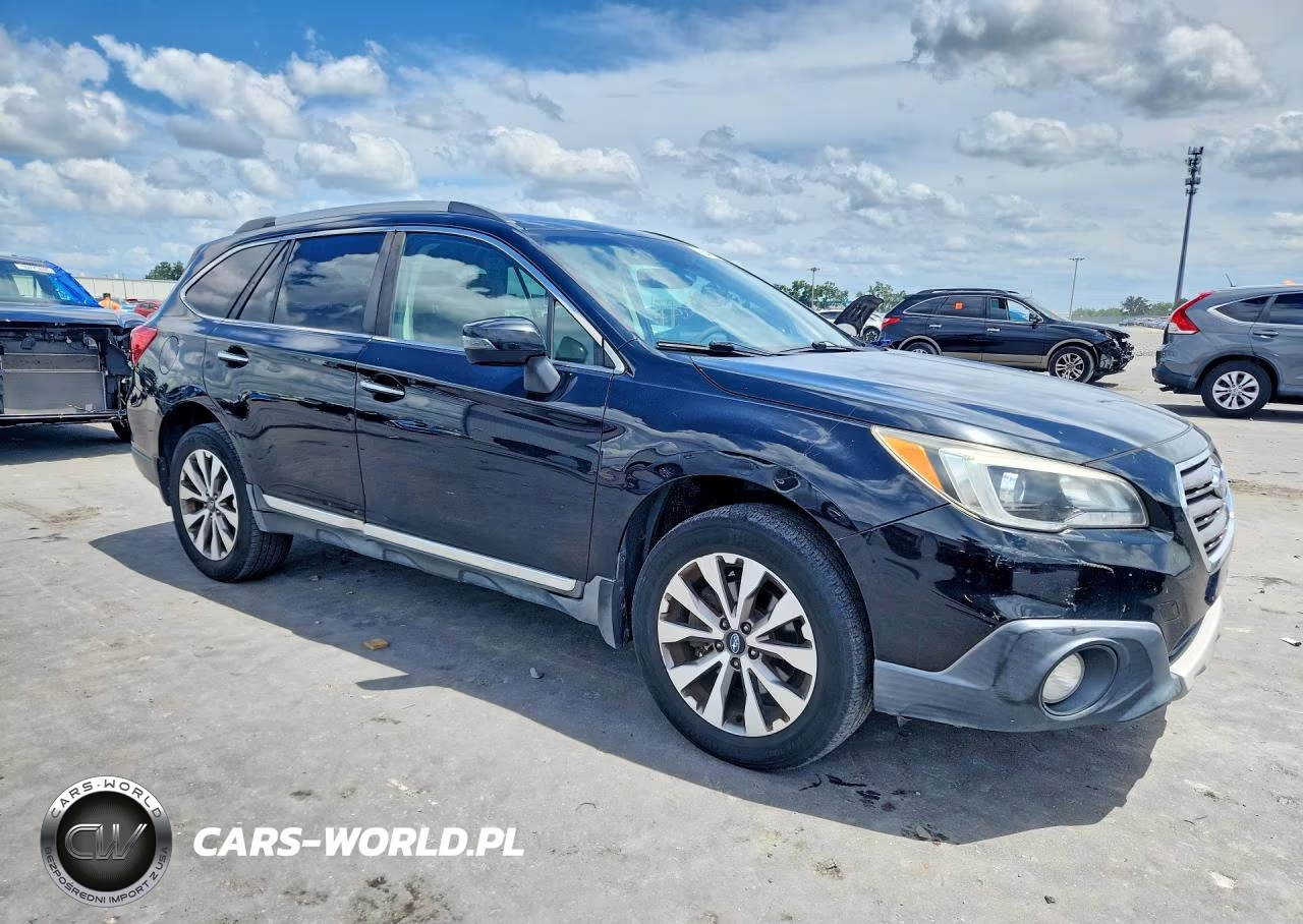 2017 Subaru Outback Touring VIN:4S4BSATC1H3369874 - 4