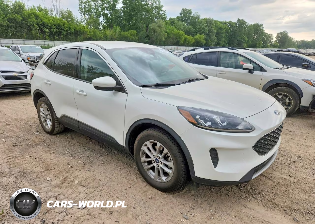 2020 Ford Escape Se VIN:1FMCU9G67LUC56421 - 4