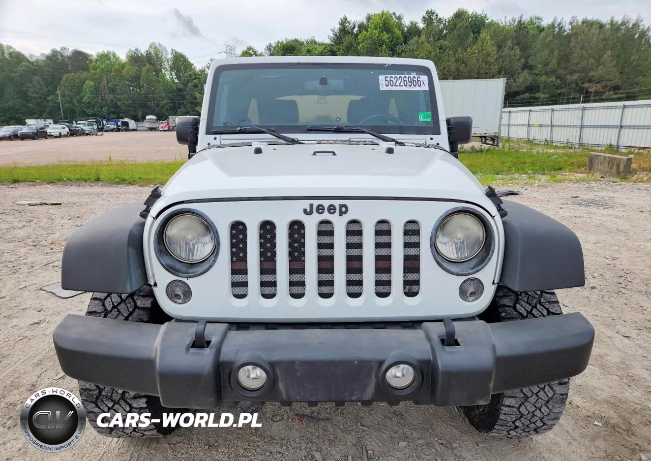 2014 Jeep Wrangler Unlimited Sport VIN:1C4BJWDG3EL244019 - 5