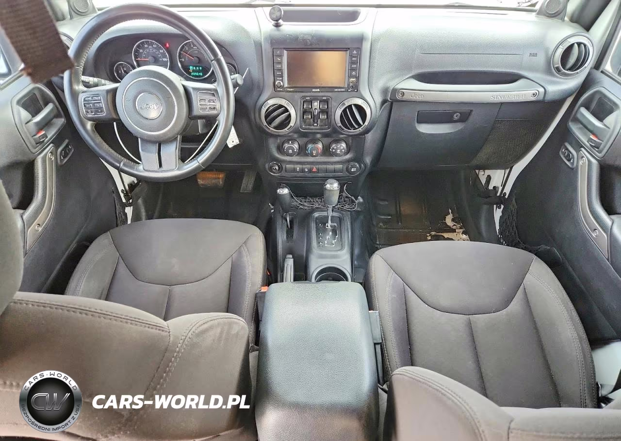 2014 Jeep Wrangler Unlimited Sport VIN:1C4BJWDG3EL244019 - 8