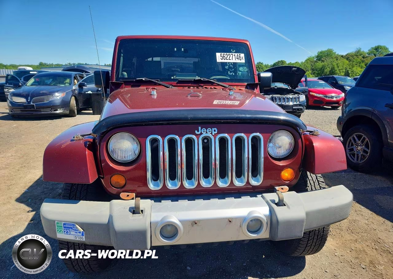 2008 Jeep Wrangler Unlimited Sahara VIN:1J8GA59148L598004 - 5
