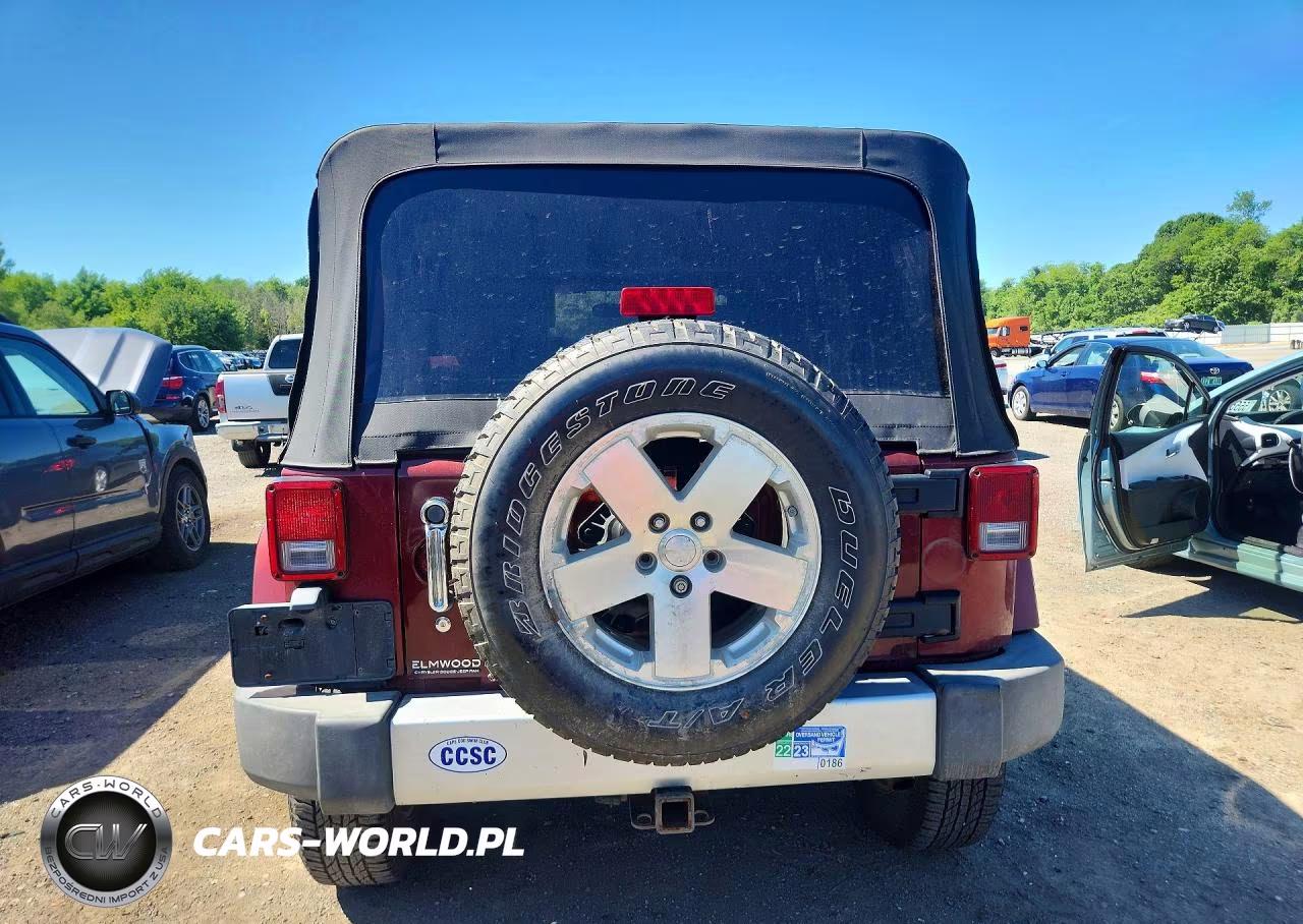 2008 Jeep Wrangler Unlimited Sahara VIN:1J8GA59148L598004 - 6