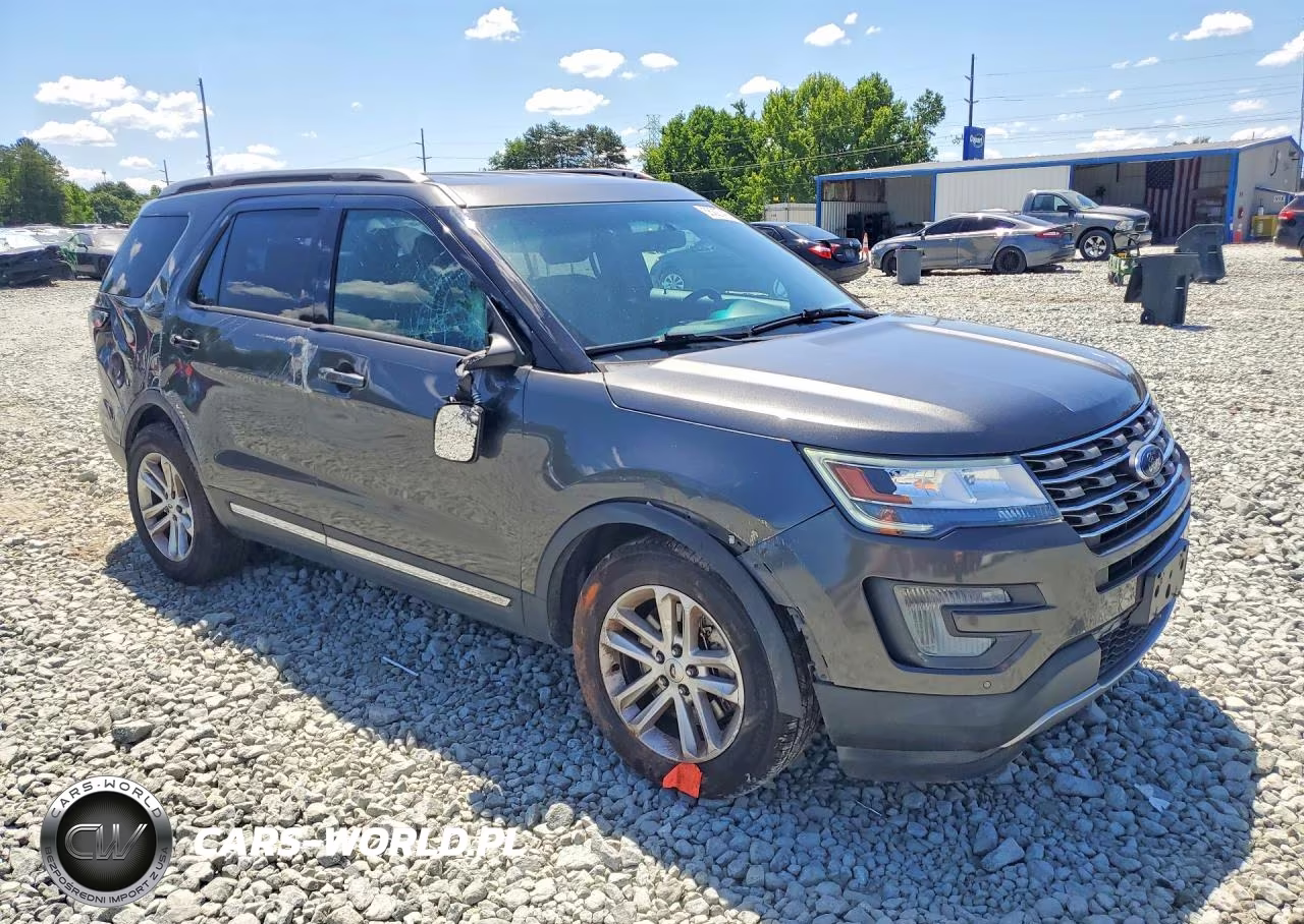 2016 Ford Explorer Xlt VIN:1FM5K7DHXGGC38606 - 4